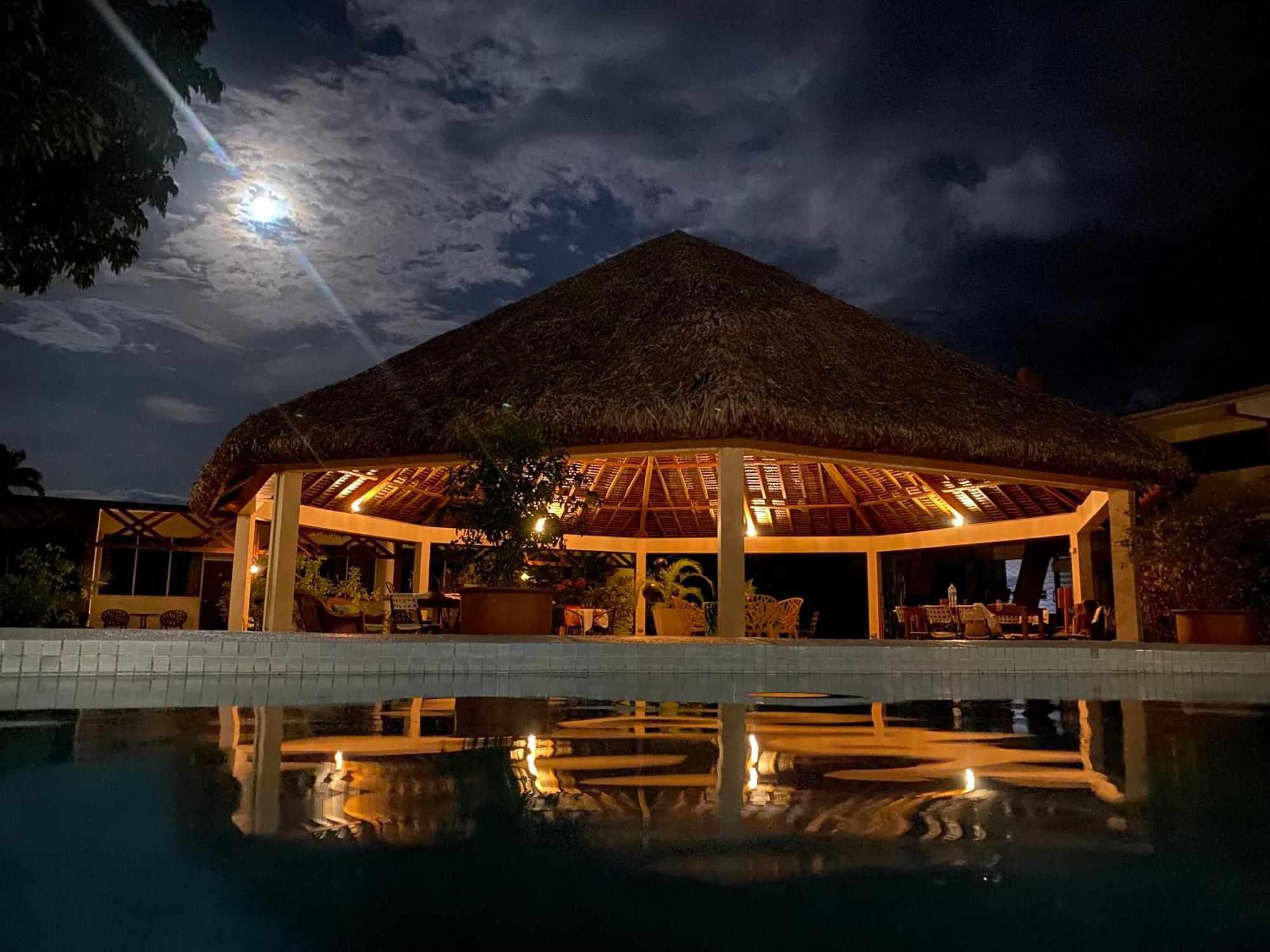 Hotel Santo Vanuatu Luganville Exteriér fotografie
